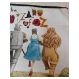 New Wizard Of Oz Cosmetic Bag Dorothy Toto And Friends *P