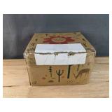 Brand New Elk and Friends Kids 7.8” Porcelain White Plates with Silicone Sleeves $36.95 Retail*B