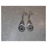 New Cutout Pear Shaped Necklace And Pierced Earrings Silvery *P