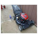Craftsman 6.75 self propelled mower with bag. Good condition. Tested & works. As shown.