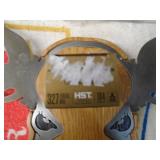 Box of 20 .327 shells & atler mount. As shown.