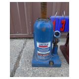 Qty of 2 hydraulic jacks for parts or repair. As shown.