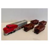 Walthers HO Scale DM&I Duluth Missabe & Iron Range Ore Car Models & Santa FE #307 Locomotive
