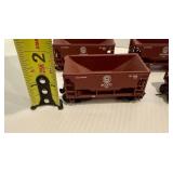 Walthers HO Scale DM&I Duluth Missabe & Iron Range Ore Car Models & Santa FE #307 Locomotive