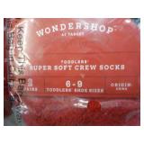 32 pair Wondershop Super Soft Crew ...