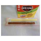 Box of 16 Jack Links Meat Sticks 1....