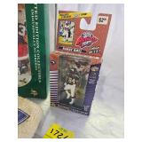 MN VIKINGS MEMORABILIA GROUPING