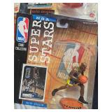 6 NBA COURT COLLECTION ACTION FIGURES