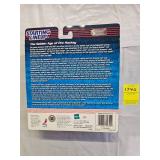 STARTING LINEUP ACTION FIGURE STEVE YZERMAN