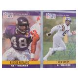 BIG LOT OF 32 SIGNED FOOTBALL CARDS