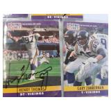 BIG LOT OF 32 SIGNED FOOTBALL CARDS