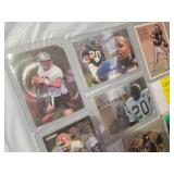 BIG LOT SEMI-RIGID CASE FOOTBALL CARDS