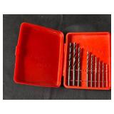 Porter Cable 18V Cordless Drill with Charger and Drill Bit Set