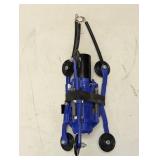 Self-adjusting and centering camera mount for inspecting pipe