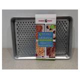 NEW NORDICWARE BAKEWARE 2PC. SET