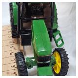 John Deere 7600, Mfg 1992-1996 by ERTL