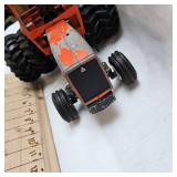 Allis-Chalmers 8050 Tractor by Ertl 1982-1985