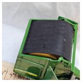 ERTL John Deere 567 Hay Baler