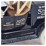 Snap-On Ertl 1920 Ford Runabout Delivery Truck