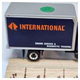 International Engine Service Box Delivery Truck