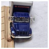 International Engine Service Box Delivery Truck