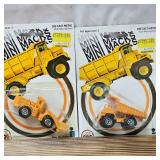 Ertl Case IH 1844 Cotton Picker and Mini Payloader, Mfg 1986