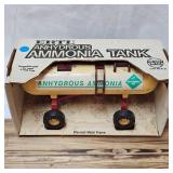 Ertl Anhydraus Ammonia Tank, Aged, as new in Box