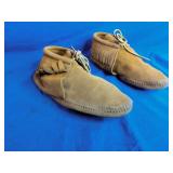Minnetonka Moccasins - Size 11