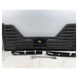 LOUVERED TAILGATE MISSING KEY