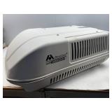 ATWOOD ROOFTOP RV AC W/ HEAT PUMP.