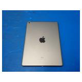 Apple iPad 5th Gen A1822 // 32GB of storage // WIFI Only // Includes Charging Cable