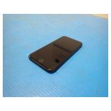 Apple iPhone 7 A1660 // 32GB of storage // Cellular Carrier Unlocked // Includes Charging Cable // Light scratches on screen