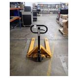 LiftRite Pallet Jack with 21" between the forks // In very nice condition