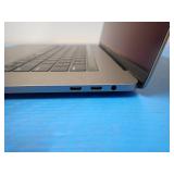 Apple A1990 MacBook Pro 15,1 // INTEL CORE I7-8750H 2.2 Ghz // 16GB DDR4 SDRAM // 251GB SSD // Includes IOS // 15.4" screen with 2880 x 1800 Resolution // Includes Charging Cable