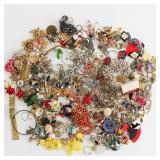 Costume Jewelry - Large Lot