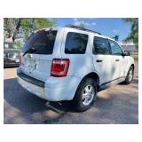 2011 FORD ESCAPE XLT *All wheel Drive w/ No Accidents*