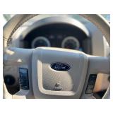 2011 FORD ESCAPE XLT *All wheel Drive w/ No Accidents*
