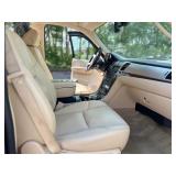2007 CADILLAC ESCALADE w/ 6.2L Motor *All wheel Drive*