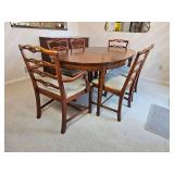 Elegant Chippendale Dinging Set