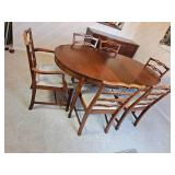 Elegant Chippendale Dinging Set