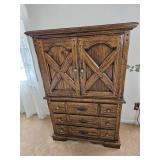 Thomasville Furniture Heritage Bedroom Hutch
