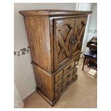Thomasville Furniture Heritage Bedroom Hutch