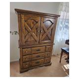 Thomasville Furniture Heritage Bedroom Hutch