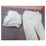 4 Large Gym Wolf Leggings...