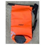 Set of 2 Neso Stripe Beach Chairs with Accessories