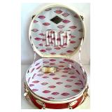 Streamline Luggage Set: Vintage-Inspired Red and Ivory Hard Case