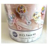 Honest Co. Mini Diaper Cake with Baby Care Items and Wilton Favor Kit