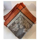 Set of 32 Williams-Sonoma Autumn Themed Linen Napkins