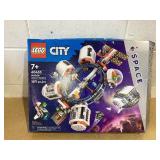 LEGO City Modular Space Station STEM Toy, Modular Exploration Science Toy with 6 Astronaut Minifigures 60433