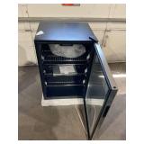 Galanz 4.5 Cu ft 152 Can Beverage Center Mini Fridge